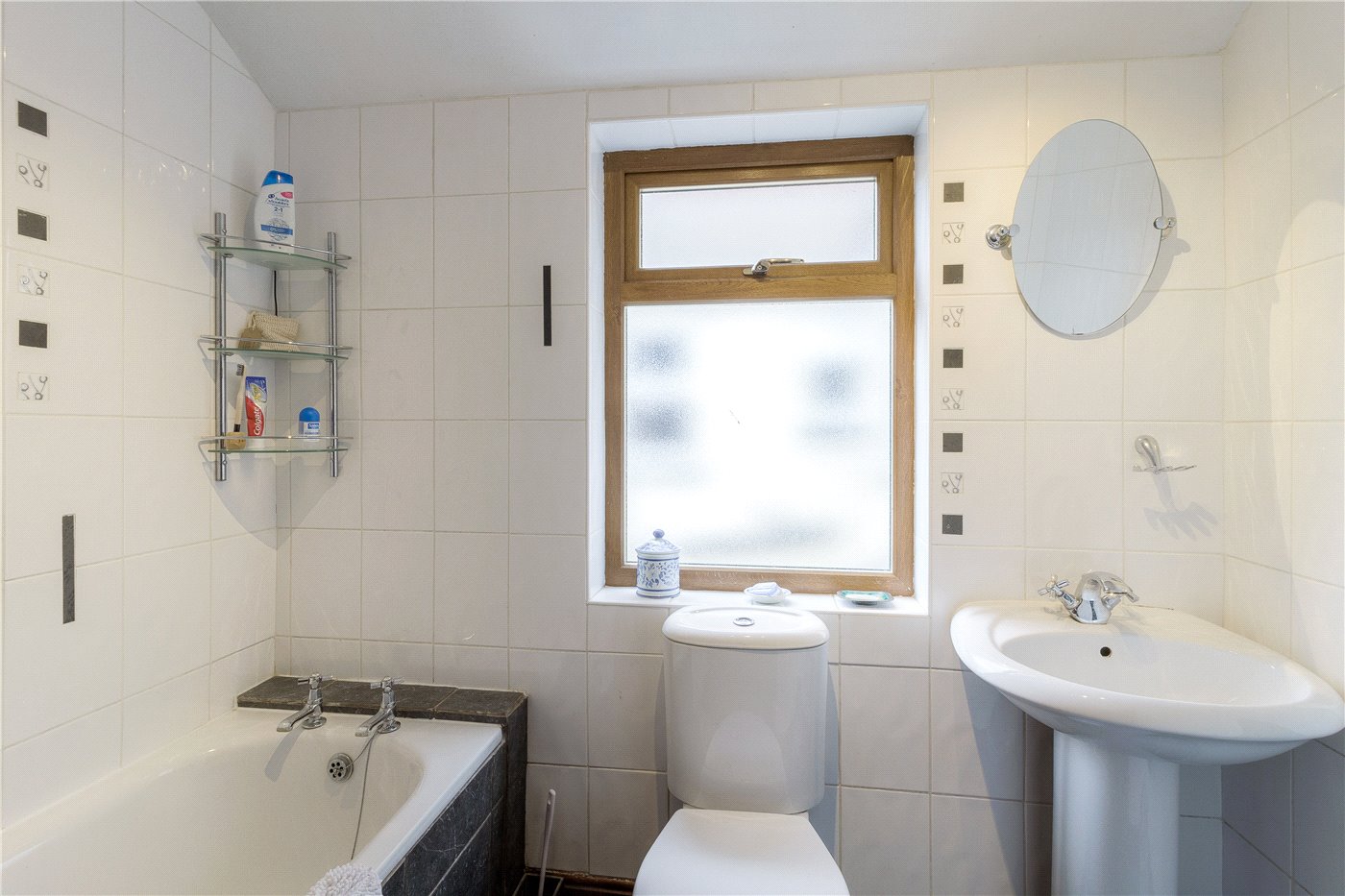 Picture 12 Bathroom